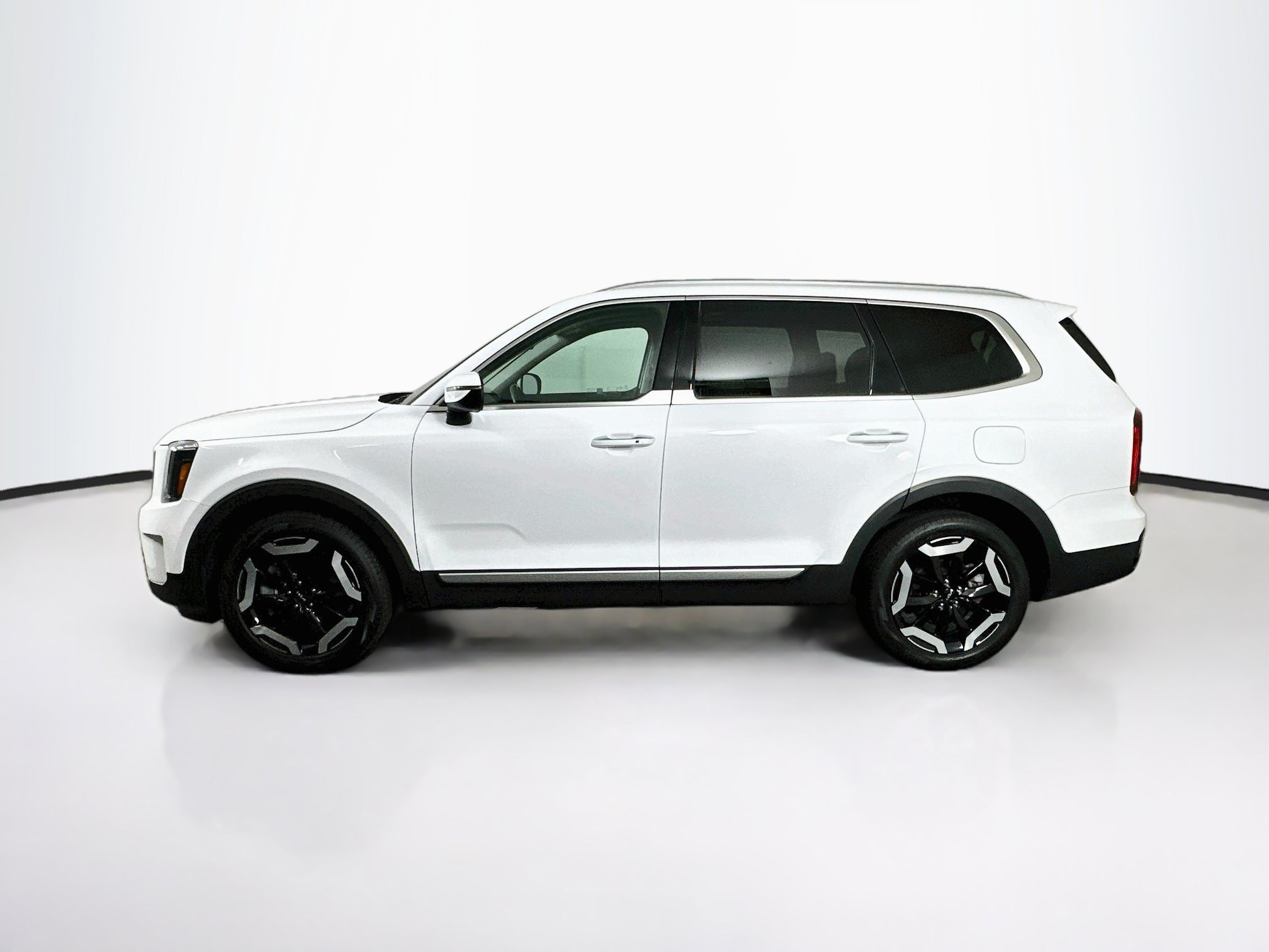 Used 2024 Kia Telluride S w/ S Sunroof Package AWD/4WD image 4
