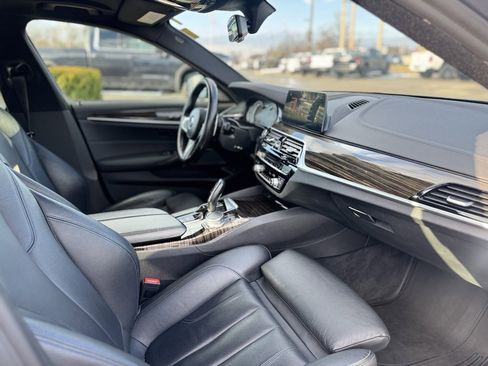 Used 2018 BMW 540i xDrive image 11