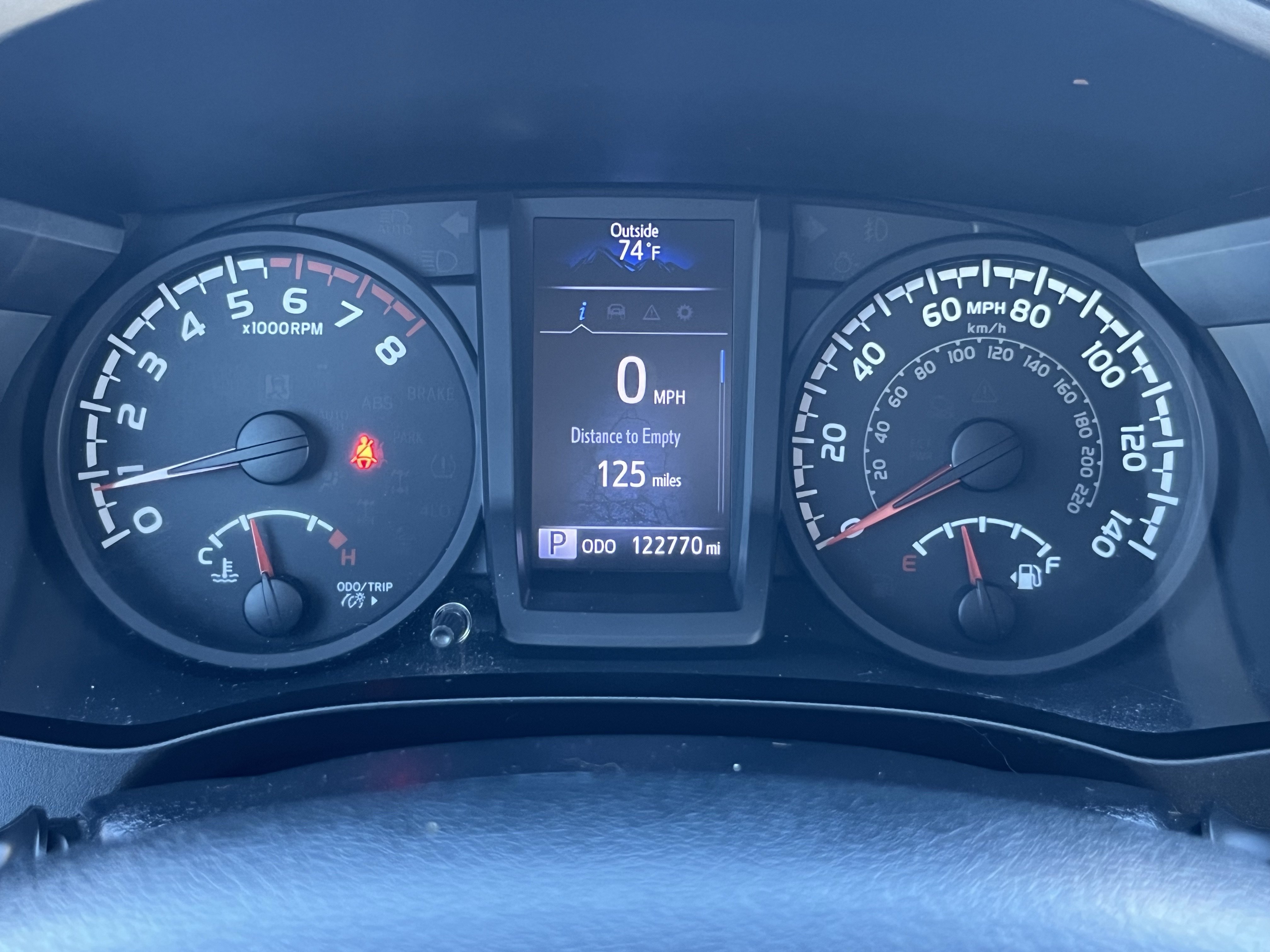 Used 2018 Toyota Tacoma SR AWD/4WD image 24