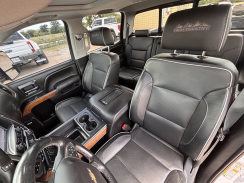 Used 2019 Chevrolet Silverado 2500 High Country w/ Duramax Plus Package AWD/4WD image 12