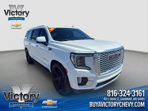 Used 2023 GMC Yukon XL Denali w/ Denali Reserve Package AWD/4WD image 1