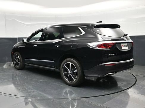 Used 2023 Buick Enclave Essence w/ LPO, Touring Package FWD image 10