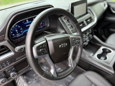 Used 2023 Chevrolet Tahoe Z71 w/ Luxury Package AWD/4WD image 18
