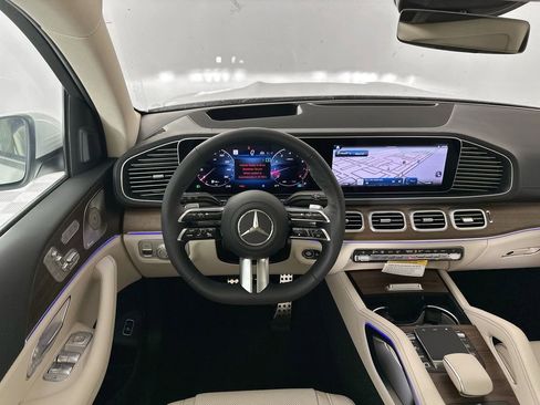 New 2026 Mercedes-Benz GLS 450 4MATIC image 24