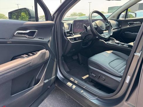 Certified 2025 Kia Sportage SX Prestige AWD/4WD image 14