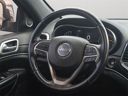 Used 2022 Jeep Grand Cherokee Limited image 19