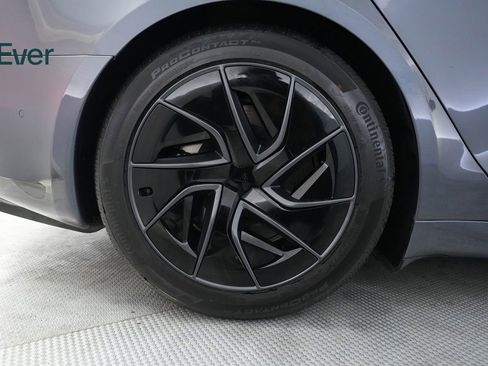 Used 2022 Tesla Model S AWD/4WD image 22