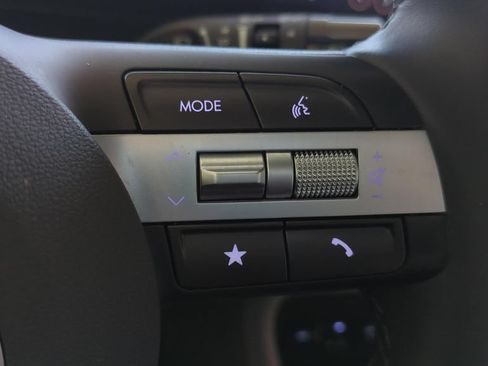 Used 2025 Hyundai Kona SEL AWD/4WD image 21