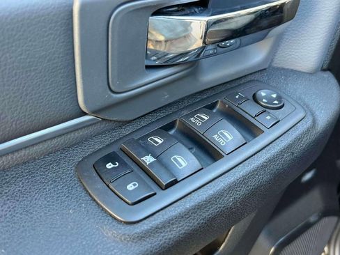 Used 2024 RAM 1500 Classic SLT AWD/4WD image 19