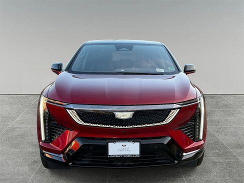 New 2026 Cadillac Optiq Sport 2 image 7
