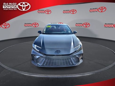 Used 2025 Toyota Camry XSE w/ Premium Plus Package image 3