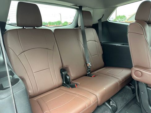Certified 2020 Buick Enclave Avenir w/ Avenir Technology Package AWD/4WD image 18