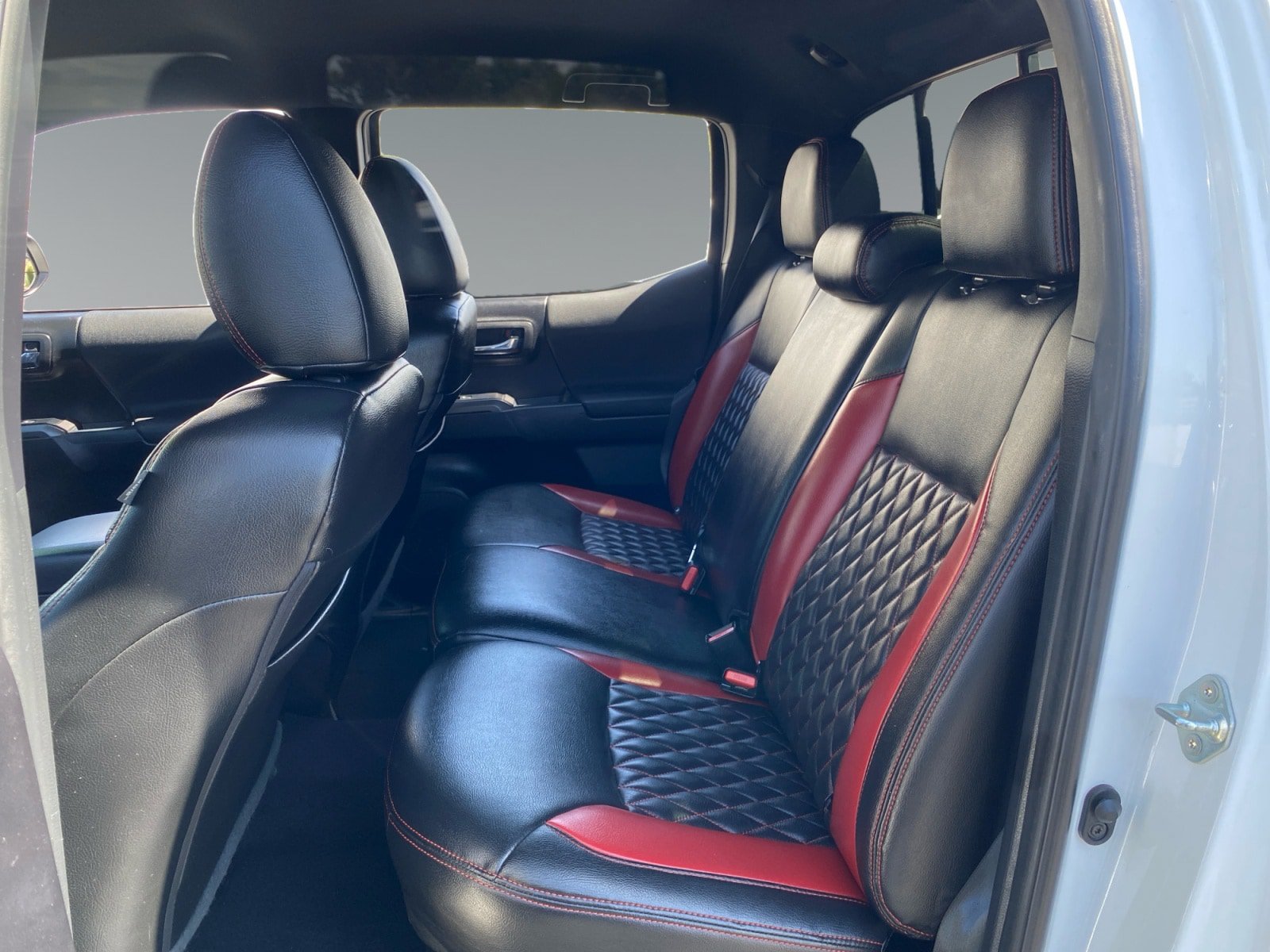 Used 2021 Toyota Tacoma TRD Sport w/ Technology Package RWD image 13
