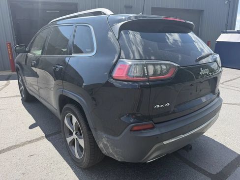Used 2019 Jeep Cherokee Limited AWD/4WD image 2