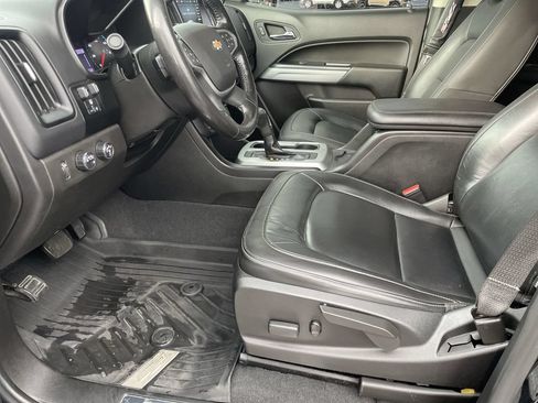 Used 2021 Chevrolet Colorado ZR2 w/ ZR2 Midnight Special Edition AWD/4WD image 9