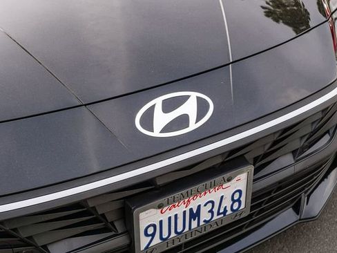 Certified 2025 Hyundai Elantra Sport FWD image 12