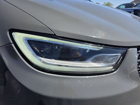 Used 2021 Chrysler Pacifica Touring-L FWD image 30