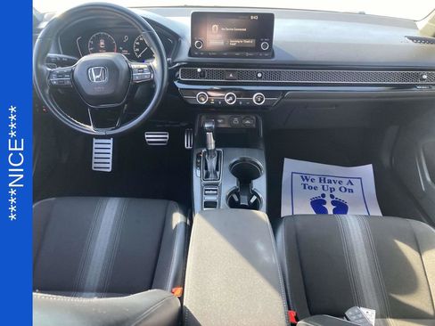 Used 2023 Honda Civic Sport image 13