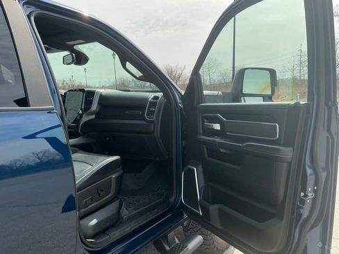 Used 2024 RAM 3500 Laramie w/ Night Edition image 18