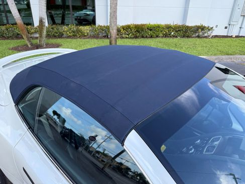 Used 2014 Aston Martin Vanquish Volante image 22