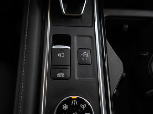 Used 2023 Nissan Pathfinder SL w/ SL Premium Package AWD/4WD image 25