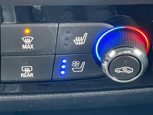 Used 2020 Buick Enclave Premium w/ Surround and Sites Package image 29