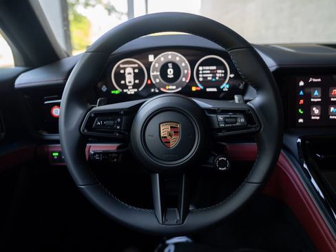 Certified 2025 Porsche Panamera 4 AWD/4WD image 4