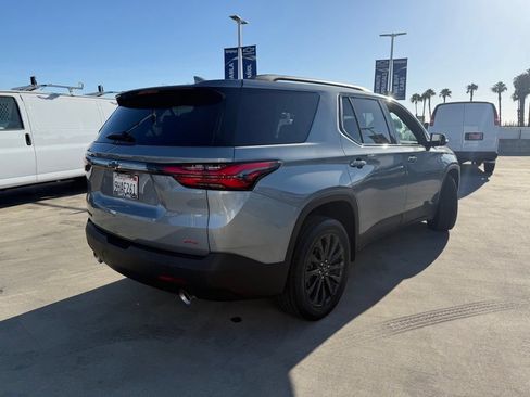 Used 2023 Chevrolet Traverse RS FWD image 10