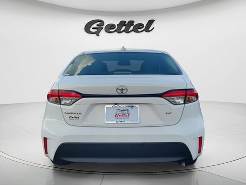 Used 2024 Toyota Corolla LE FWD image 6