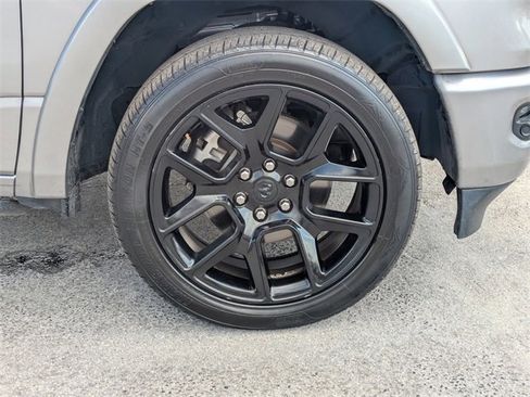 Used 2021 RAM 1500 Laramie image 12