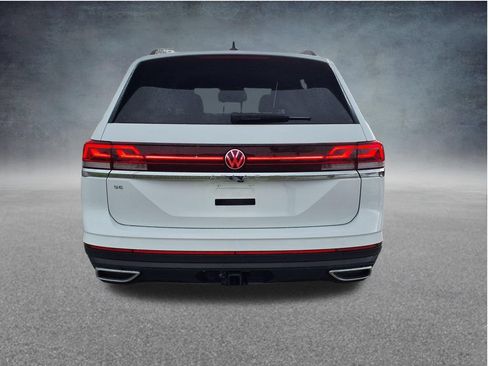 Used 2025 Volkswagen Atlas SE FWD image 6