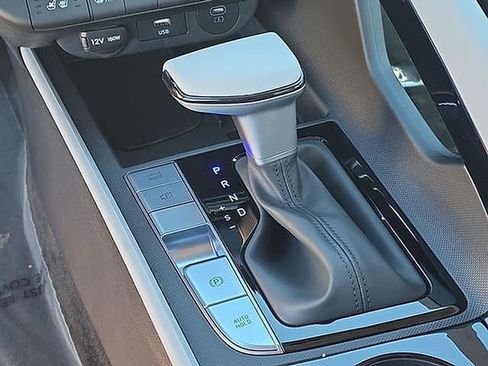 New 2026 Hyundai Elantra Limited image 37