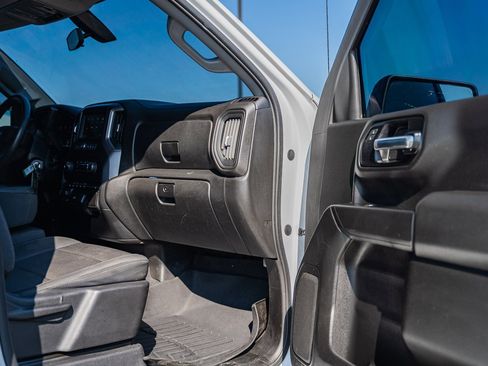 Used 2019 Chevrolet Silverado 1500 Custom Trail Boss image 12