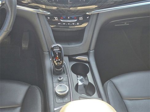 Used 2021 Cadillac XT6 Premium Luxury image 15