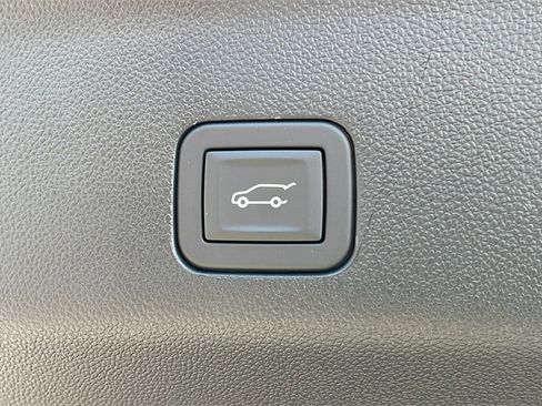 New 2026 GMC Yukon Elevation image 26