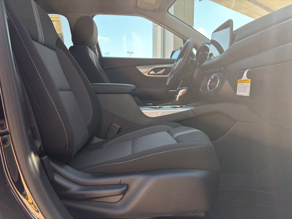 New 2026 Chevrolet Blazer LT w/ Convenience Package FWD image 19