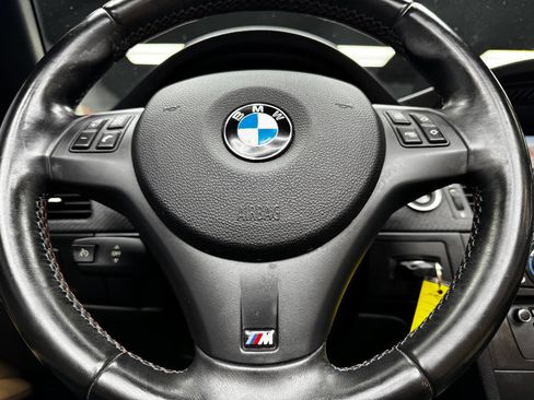 Used 2011 BMW M3 Convertible image 33