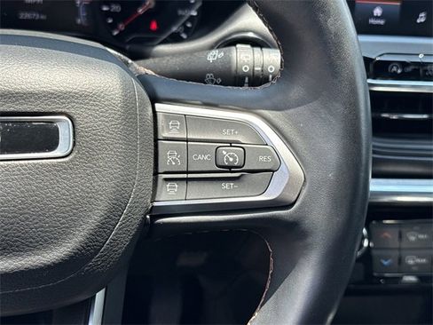 Used 2022 Jeep Compass Limited image 25