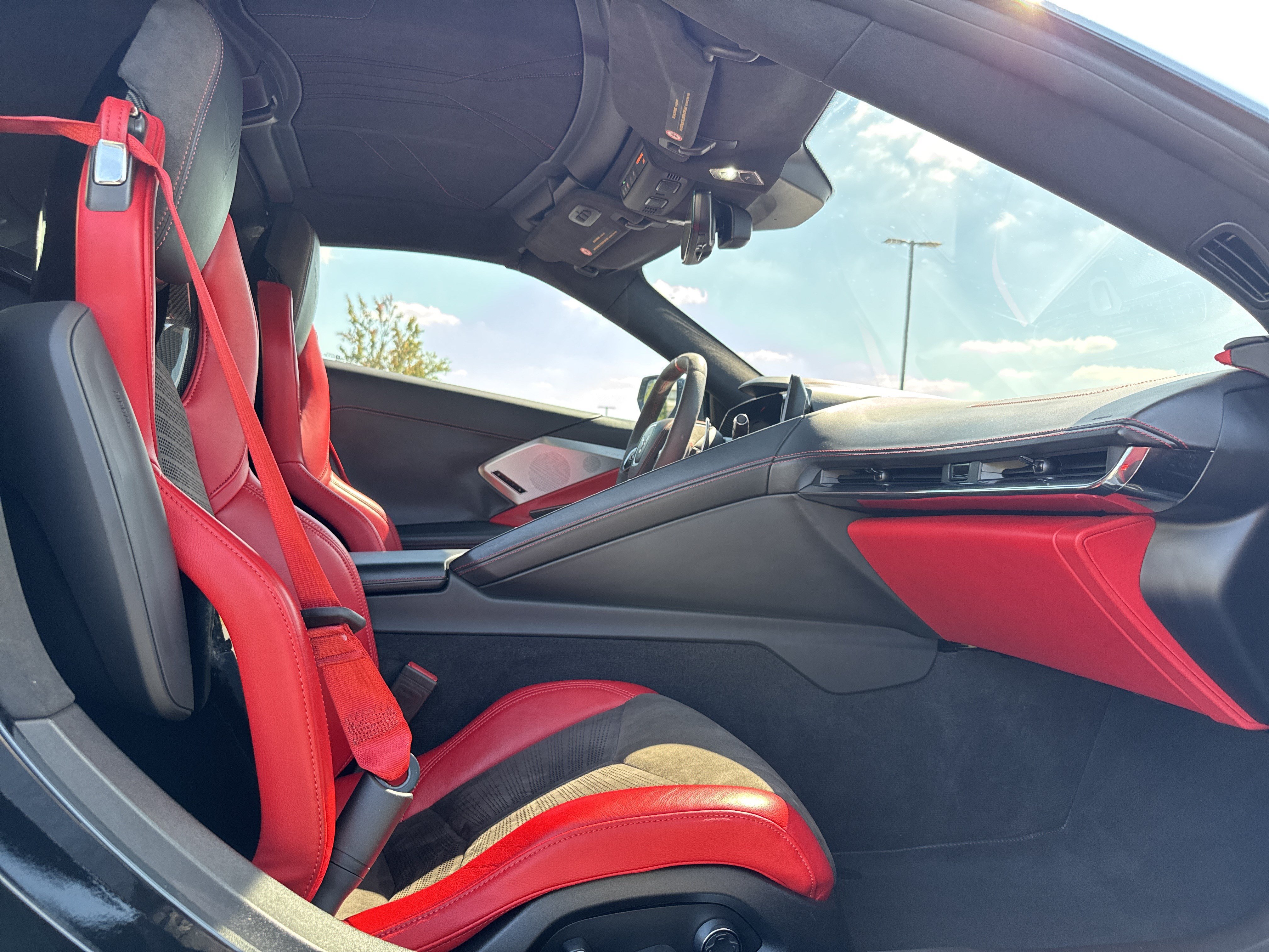 Used 2020 Chevrolet Corvette Stingray Premium Cpe w/ 3LT Preferred Equipment Group RWD image 33