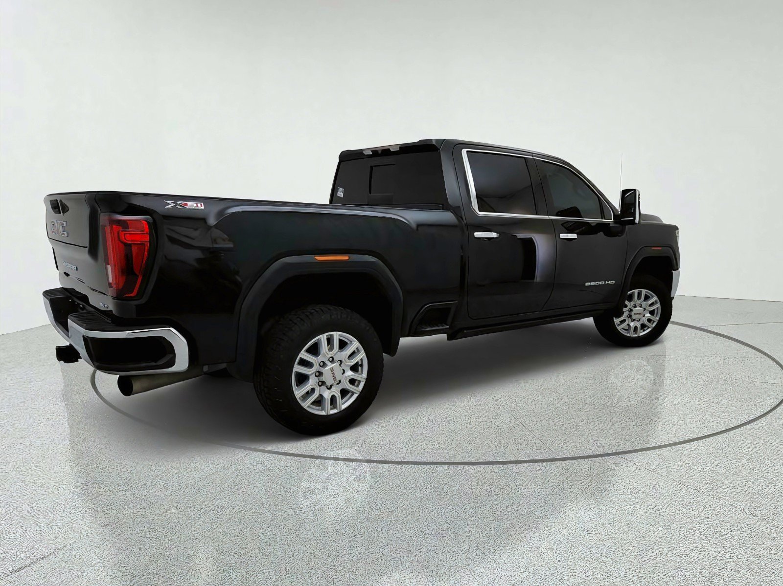 Used 2021 GMC Sierra 2500 SLT w/ SLT Preferred Package AWD/4WD image 8
