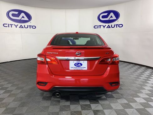 Used 2019 Nissan Sentra SR image 4