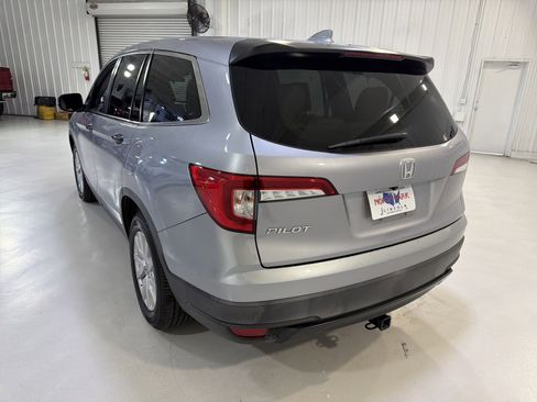 Used 2020 Honda Pilot LX image 3