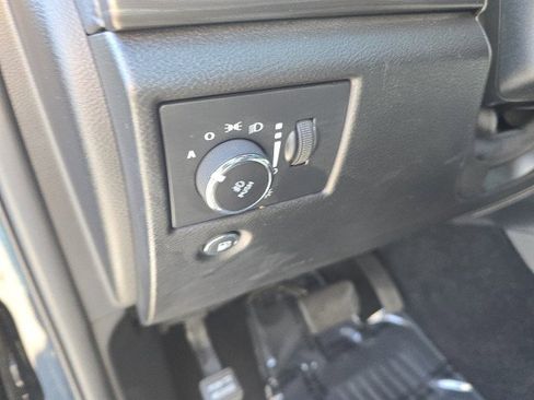 Used 2021 Jeep Grand Cherokee Laredo X image 26