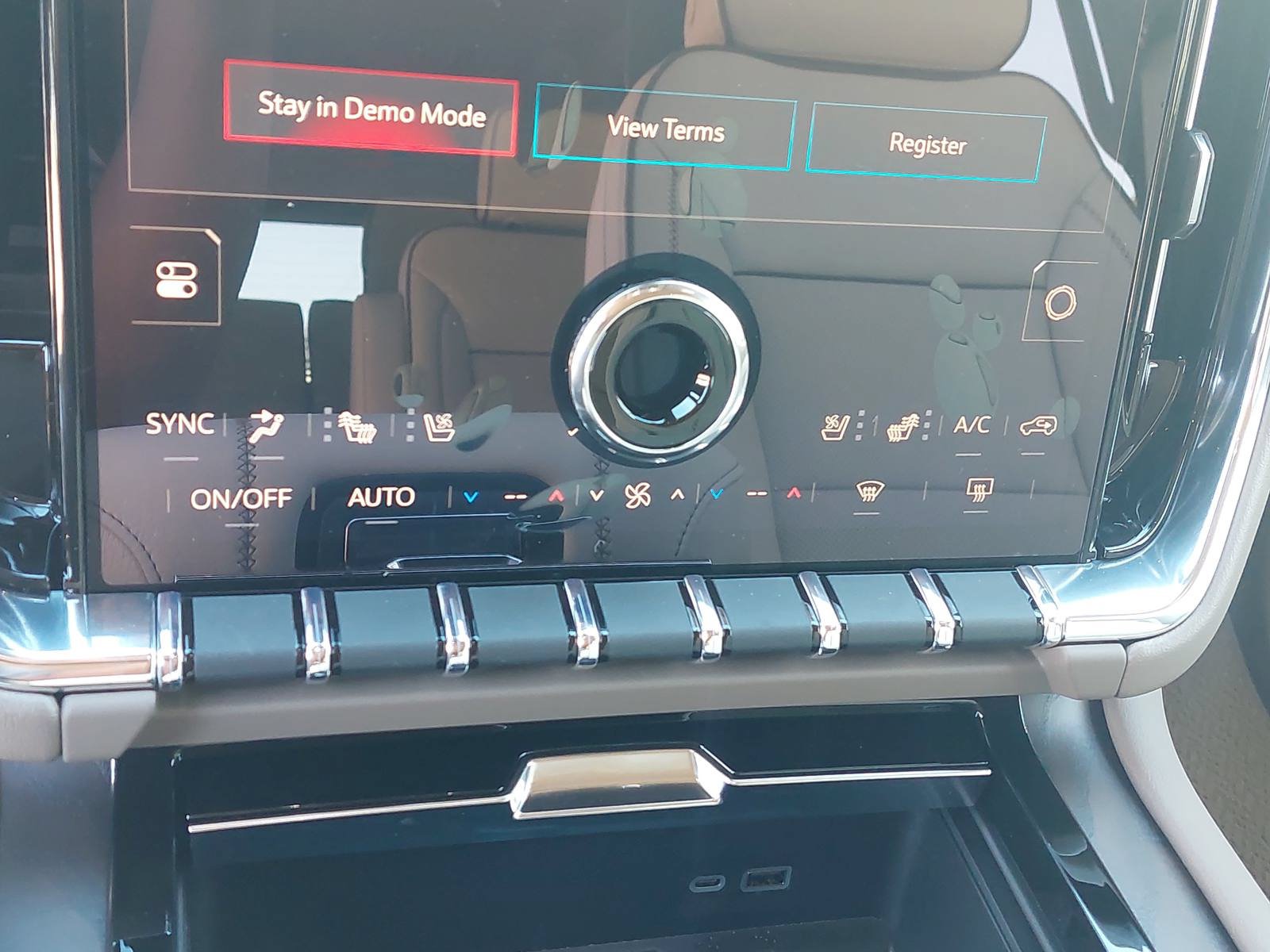 New 2027 GMC Yukon Denali w/ Denali Reserve Package AWD/4WD image 22