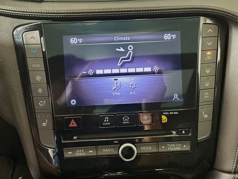Used 2021 INFINITI QX50 Luxe w/ Cargo Package FWD image 23