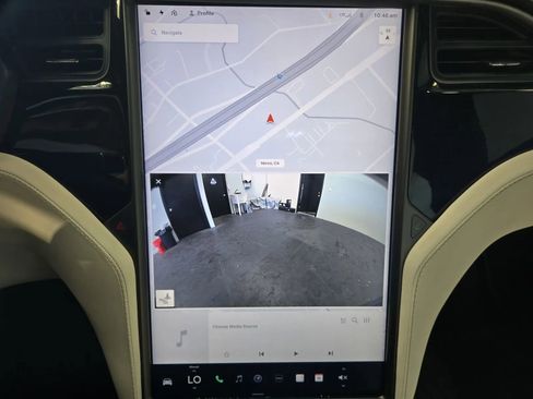 Used 2020 Tesla Model X image 17