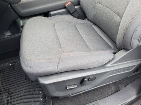 New 2025 Ford Expedition Active image 17