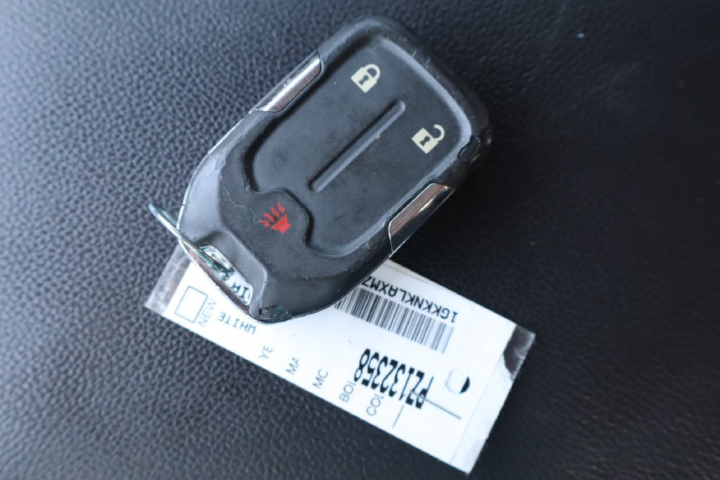Used 2021 GMC Acadia SLE FWD image 49