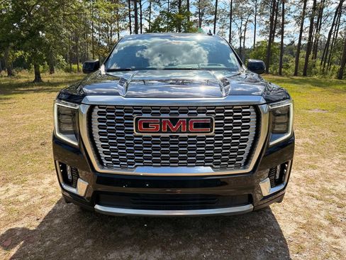 Used 2023 GMC Yukon Denali w/ LPO, Floor Liner Package AWD/4WD image 8