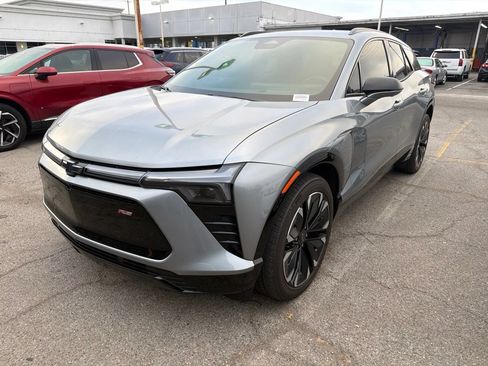Used 2024 Chevrolet Blazer EV RS RWD image 1